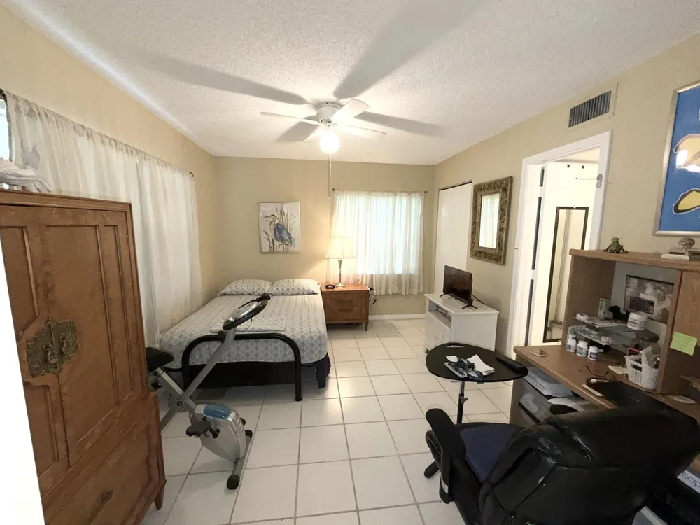 1030 Silk Oak Terrace, Delray Beach, FL 33445