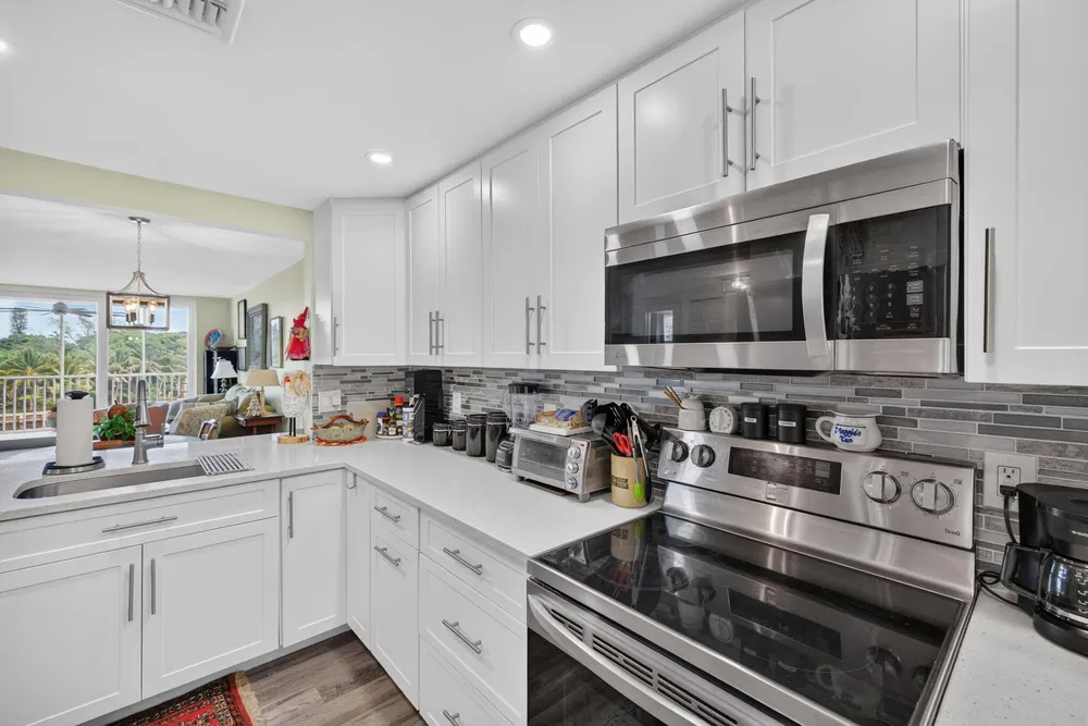 3100 NE 48th Ct, Lighthouse Point, FL 33064