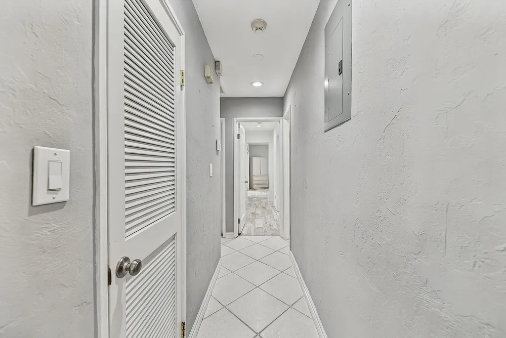 800 SW 19th St, Fort Lauderdale, FL 33315