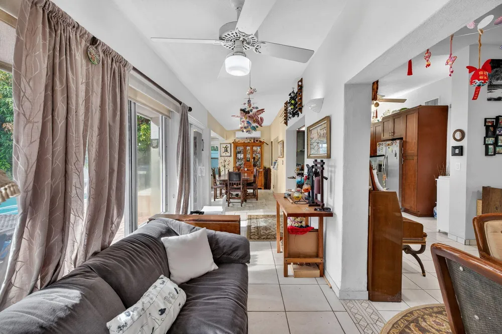 1935 SE 25th Ave, Fort Lauderdale, FL 33316