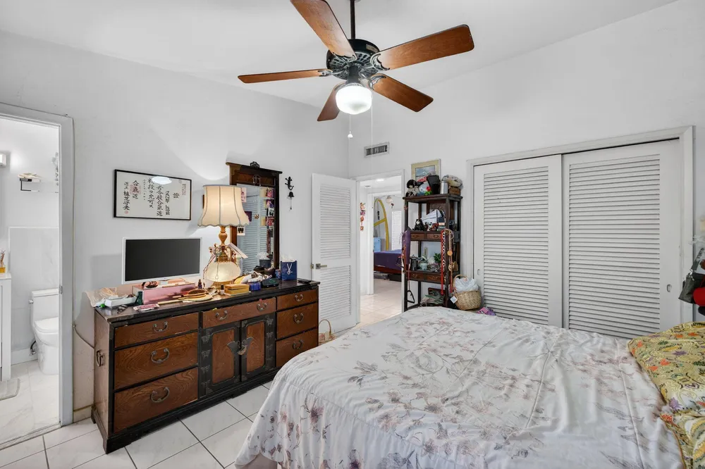 1935 SE 25th Ave, Fort Lauderdale, FL 33316