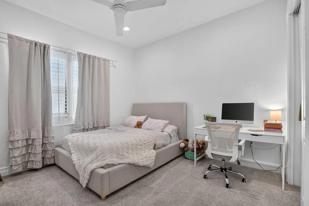 16740 Strasbourg Ln, Delray Beach, FL 33446