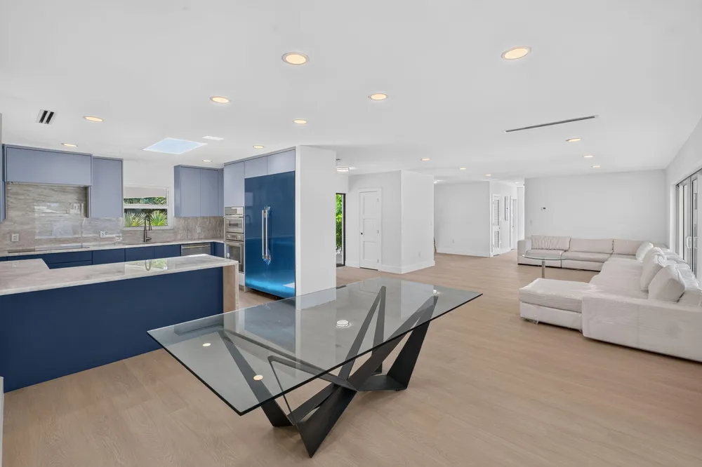 631 N Mashta Dr, Key Biscayne, FL 33149