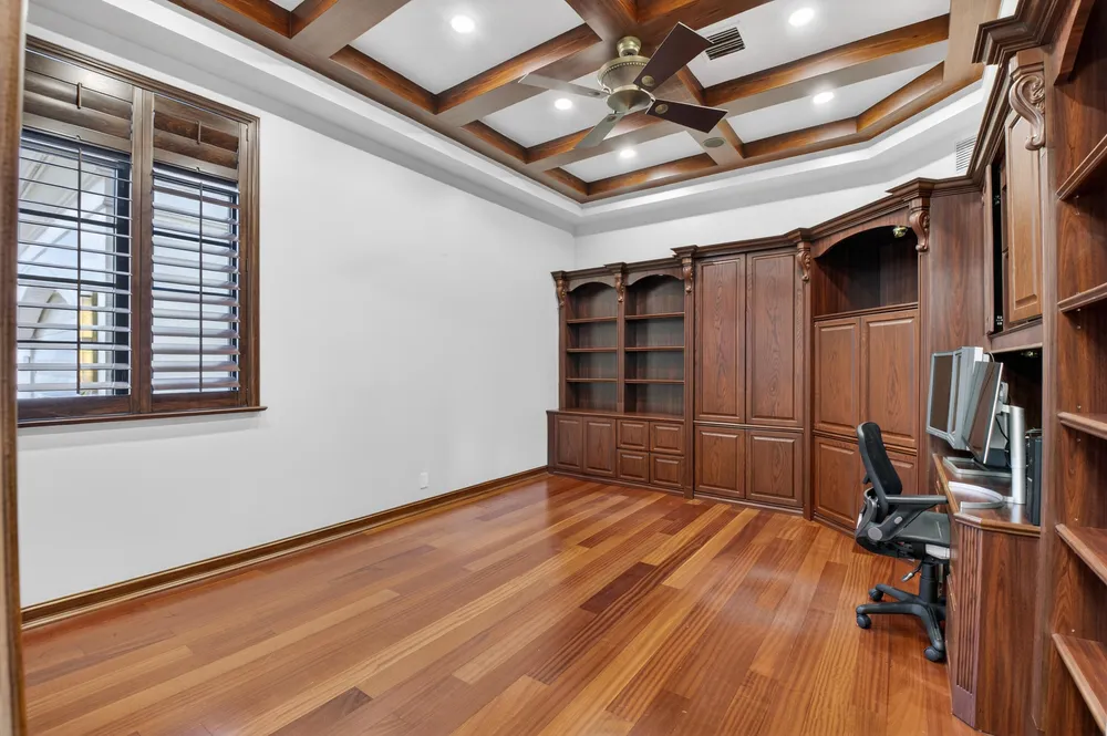 17921 Villa Club Way, Boca Raton, FL 33496