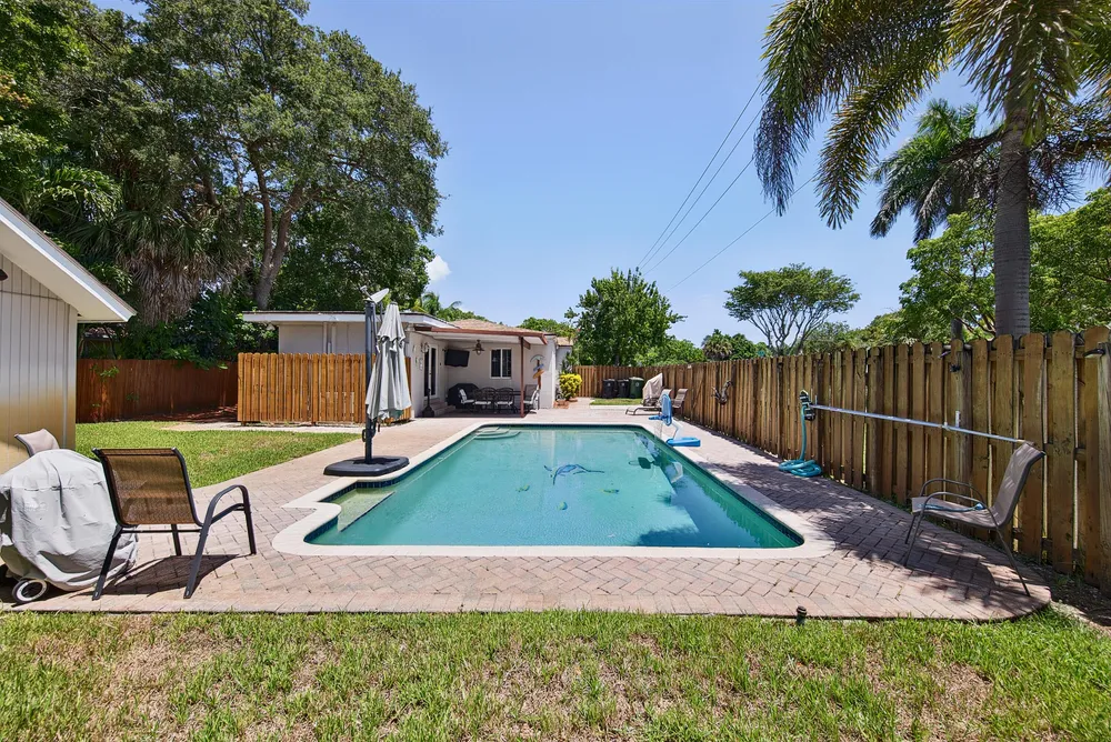 800 SW 19th St, Fort Lauderdale, FL 33315