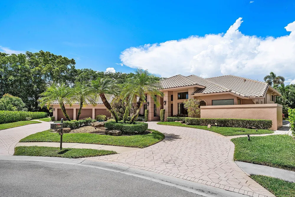 17595 Bocaire Pl, Boca Raton, FL 33487
