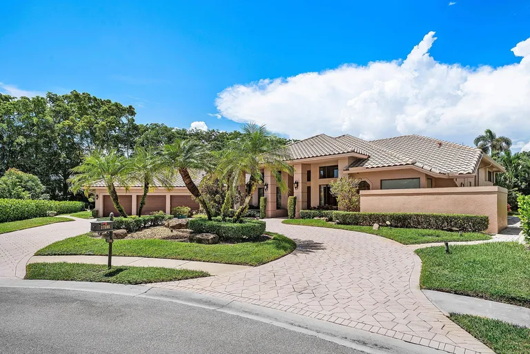 17595 Bocaire Pl, Boca Raton, FL 33487