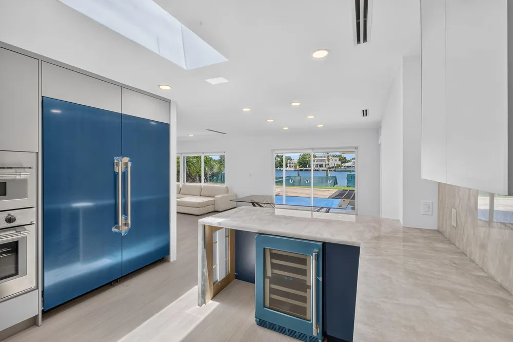 631 N Mashta Dr, Key Biscayne, FL 33149
