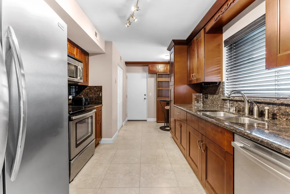 6300 NW 2nd Ave, Boca Raton, FL 33487