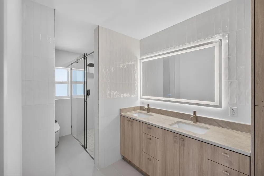 631 N Mashta Dr, Key Biscayne, FL 33149
