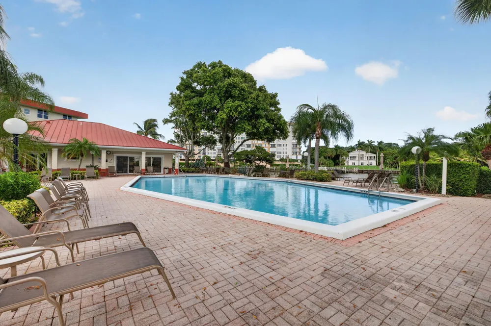 3100 NE 48th Ct, Lighthouse Point, FL 33064