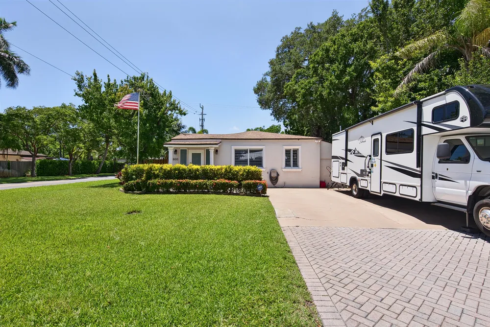 800 SW 19th St, Fort Lauderdale, FL 33315
