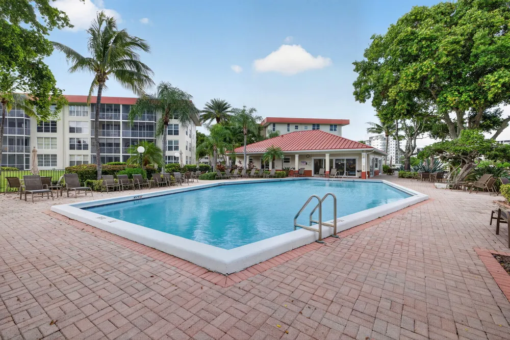 3100 NE 48th Ct, Lighthouse Point, FL 33064