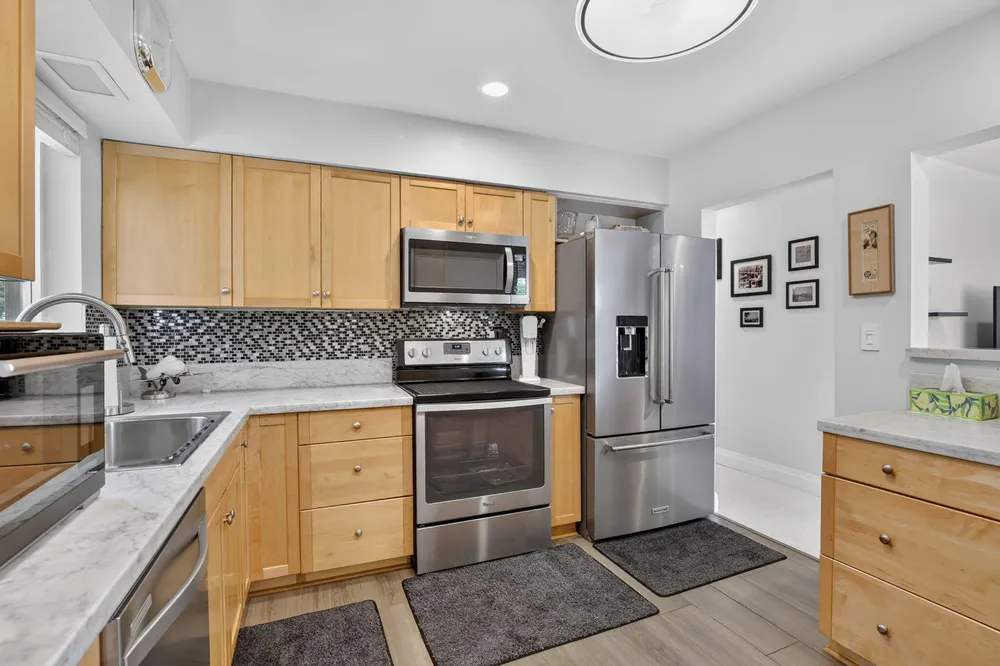 1608 NE 14th Terrace, Fort Lauderdale, FL 33304