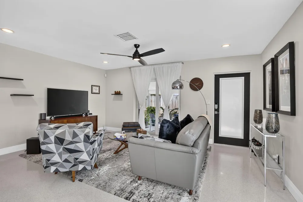 1608 NE 14th Terrace, Fort Lauderdale, FL 33304