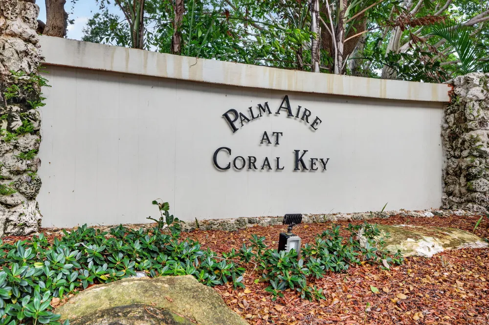 3100 NE 48th Ct, Lighthouse Point, FL 33064