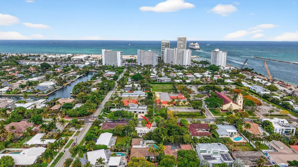 1935 SE 25th Ave, Fort Lauderdale, FL 33316