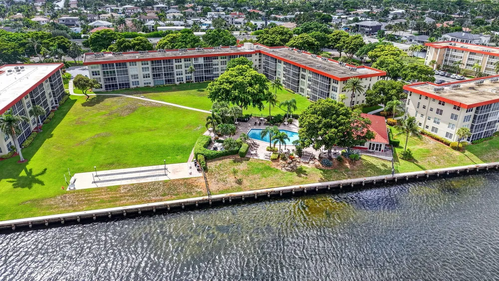3100 NE 48th Ct, Lighthouse Point, FL 33064