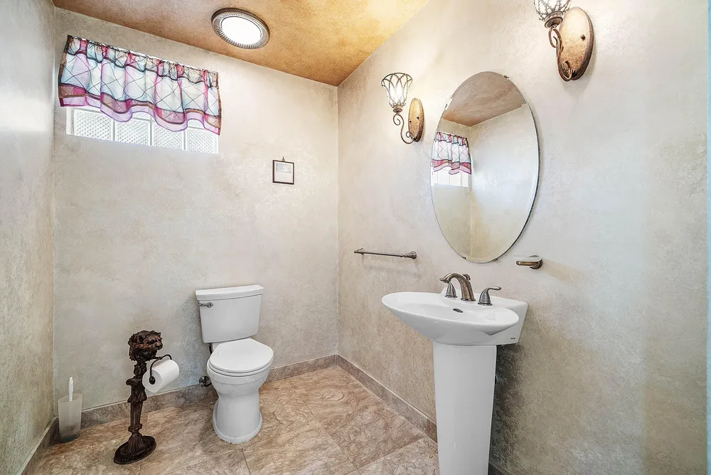 17595 Bocaire Pl, Boca Raton, FL 33487