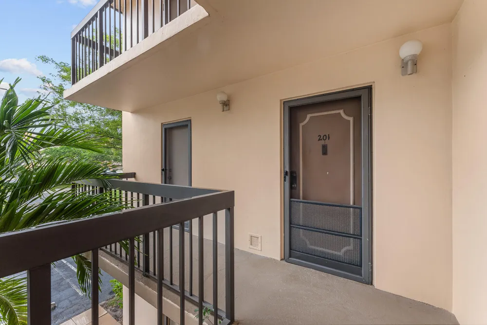 6300 NW 2nd Ave, Boca Raton, FL 33487
