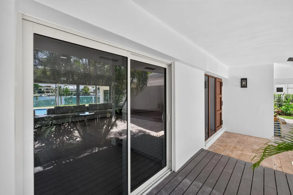 631 N Mashta Dr, Key Biscayne, FL 33149