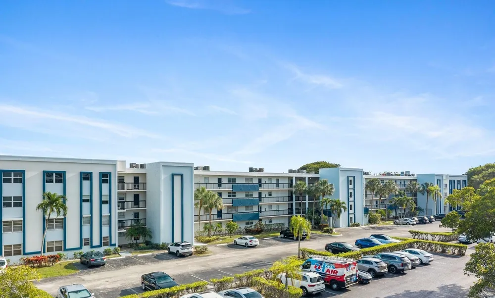 6300 NW 2nd Ave, Boca Raton, FL 33487