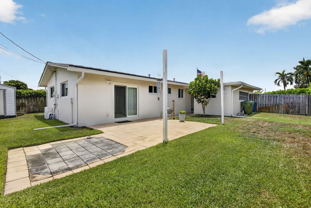 1608 NE 14th Terrace, Fort Lauderdale, FL 33304