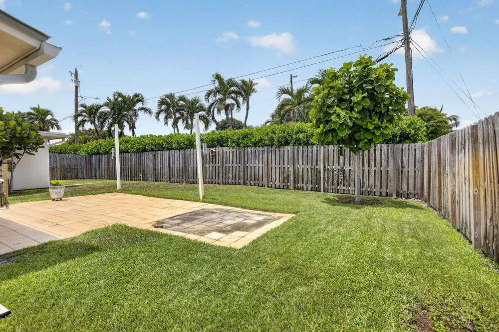 1608 NE 14th Terrace, Fort Lauderdale, FL 33304