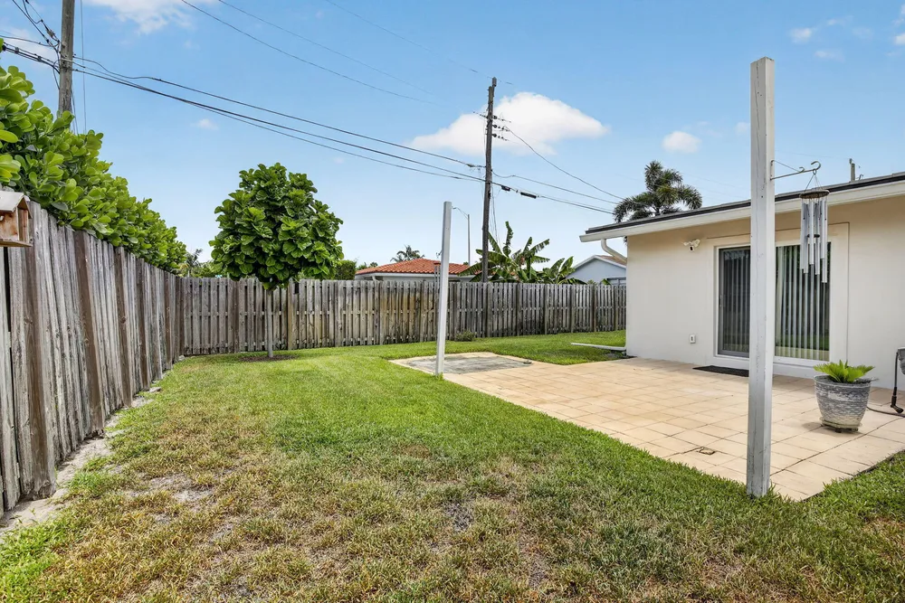 1608 NE 14th Terrace, Fort Lauderdale, FL 33304
