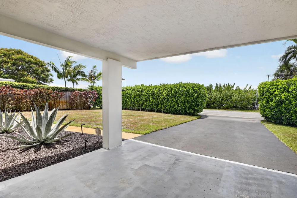 1608 NE 14th Terrace, Fort Lauderdale, FL 33304