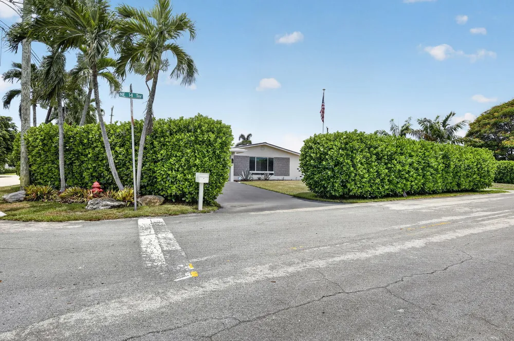 1608 NE 14th Terrace, Fort Lauderdale, FL 33304