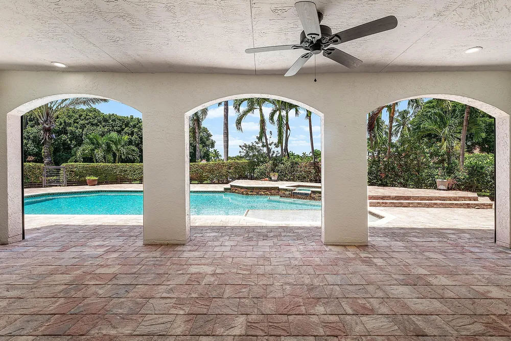 17595 Bocaire Pl, Boca Raton, FL 33487