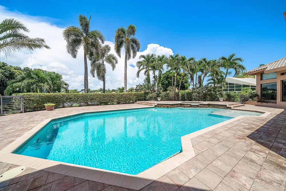 17595 Bocaire Pl, Boca Raton, FL 33487