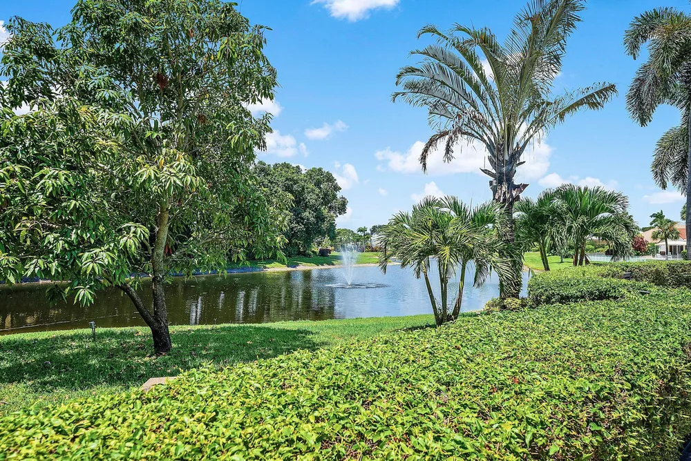 17595 Bocaire Pl, Boca Raton, FL 33487
