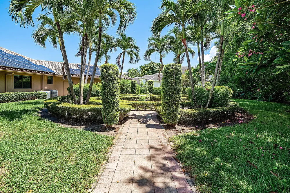 17595 Bocaire Pl, Boca Raton, FL 33487