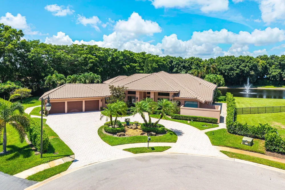 17595 Bocaire Pl, Boca Raton, FL 33487