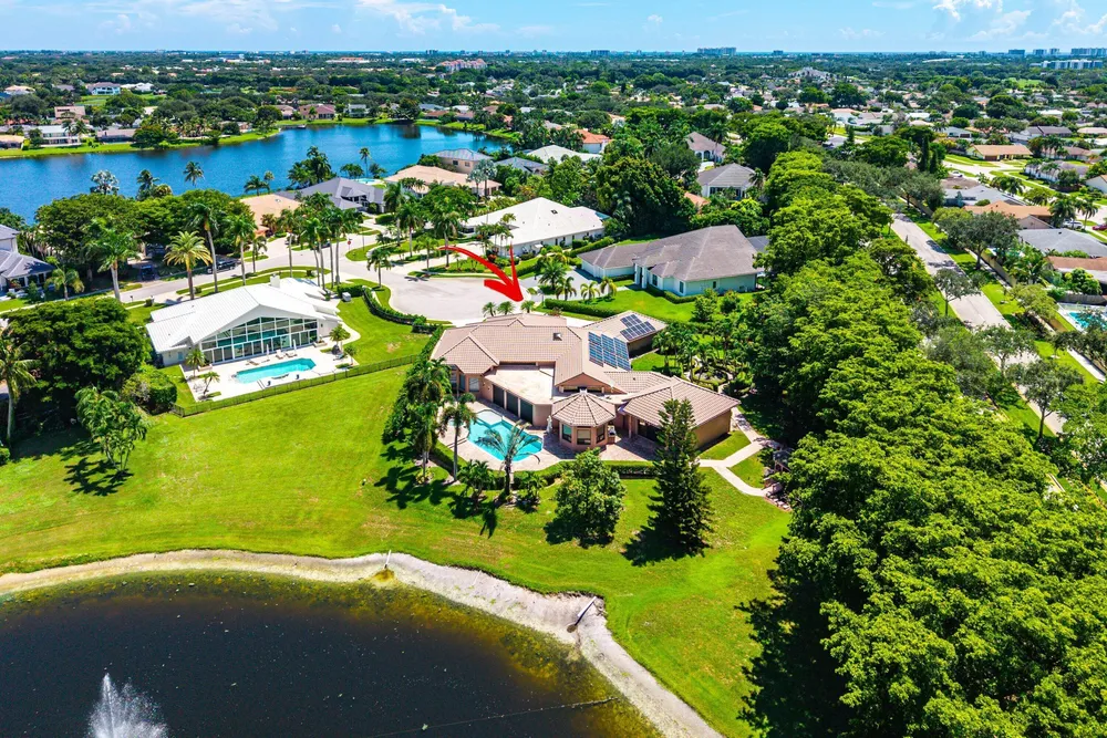 17595 Bocaire Pl, Boca Raton, FL 33487