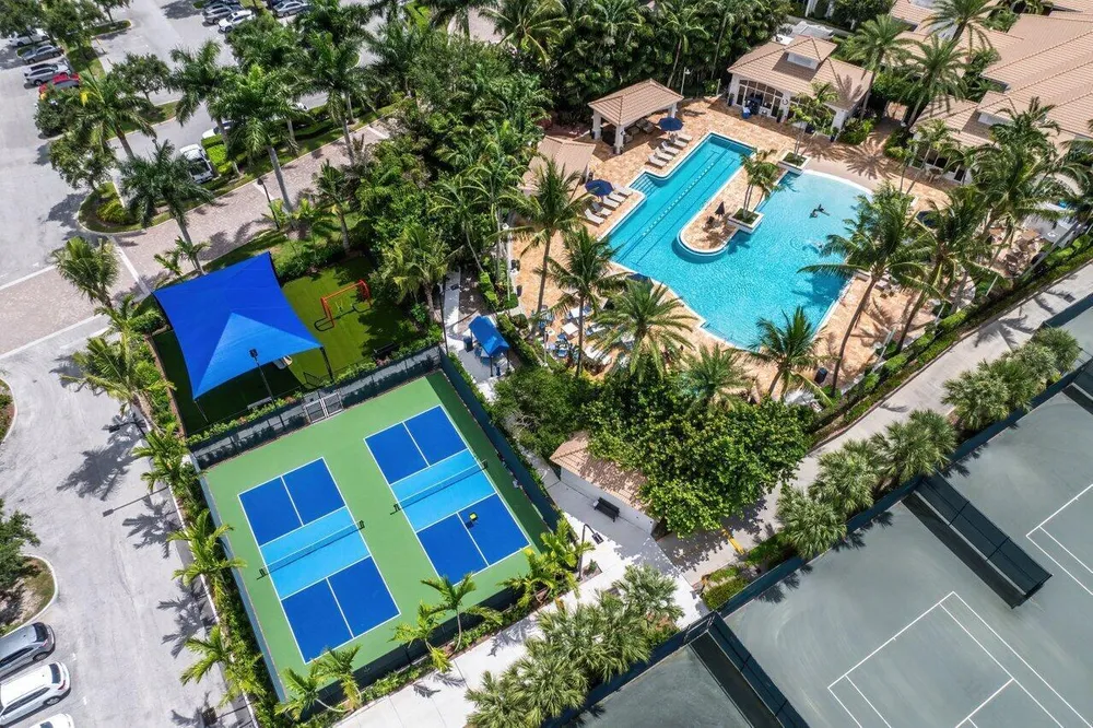 17595 Bocaire Pl, Boca Raton, FL 33487