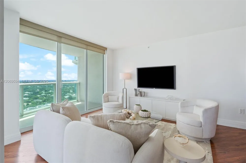 347 N New River Dr E, Fort Lauderdale, FL 33301