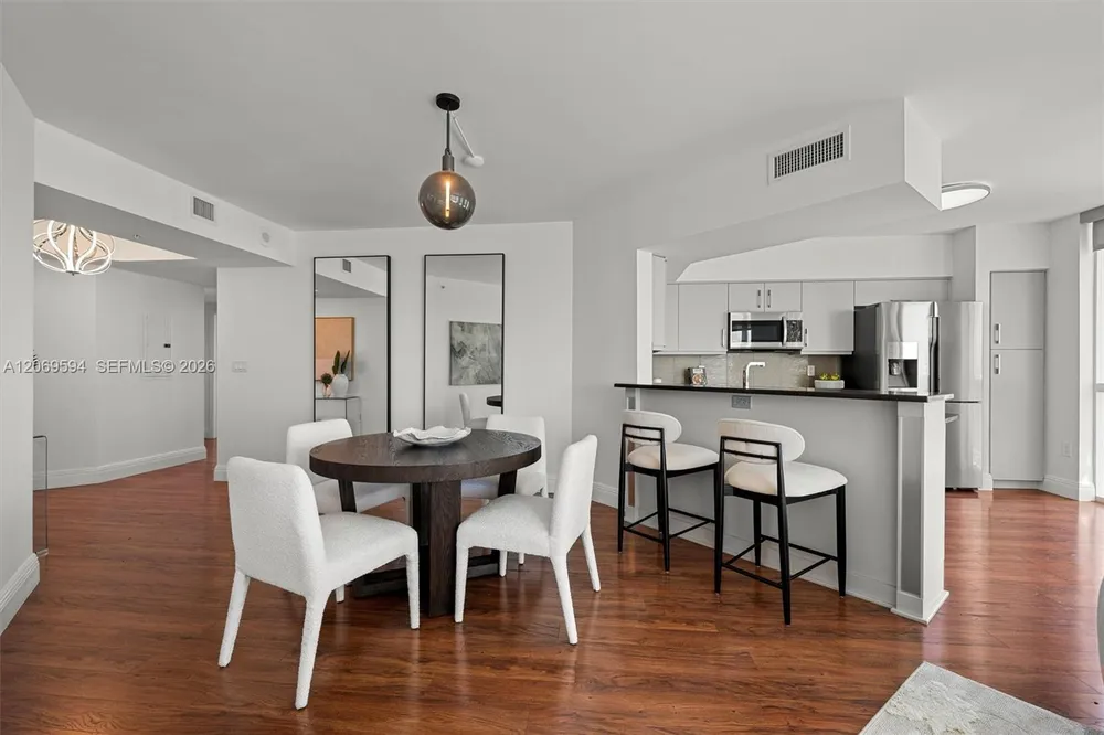 347 N New River Dr E, Fort Lauderdale, FL 33301