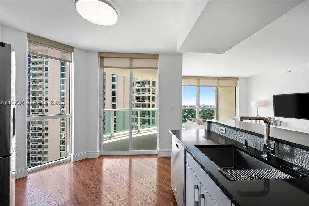 347 N New River Dr E, Fort Lauderdale, FL 33301
