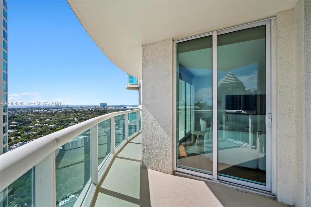 347 N New River Dr E, Fort Lauderdale, FL 33301