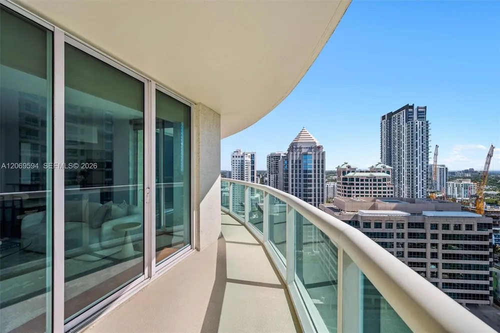 347 N New River Dr E, Fort Lauderdale, FL 33301