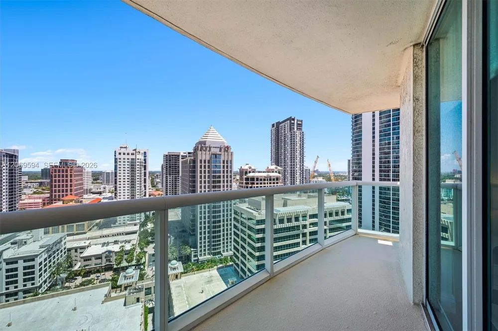 347 N New River Dr E, Fort Lauderdale, FL 33301