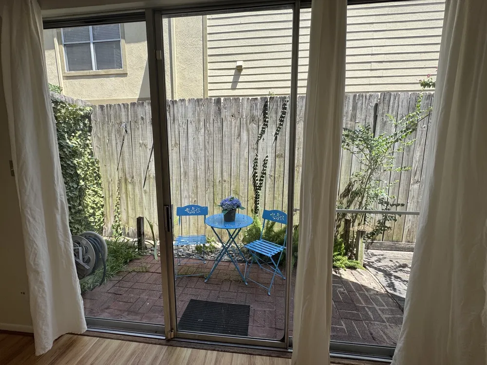 4225 Purdue St, Houston, TX 77005