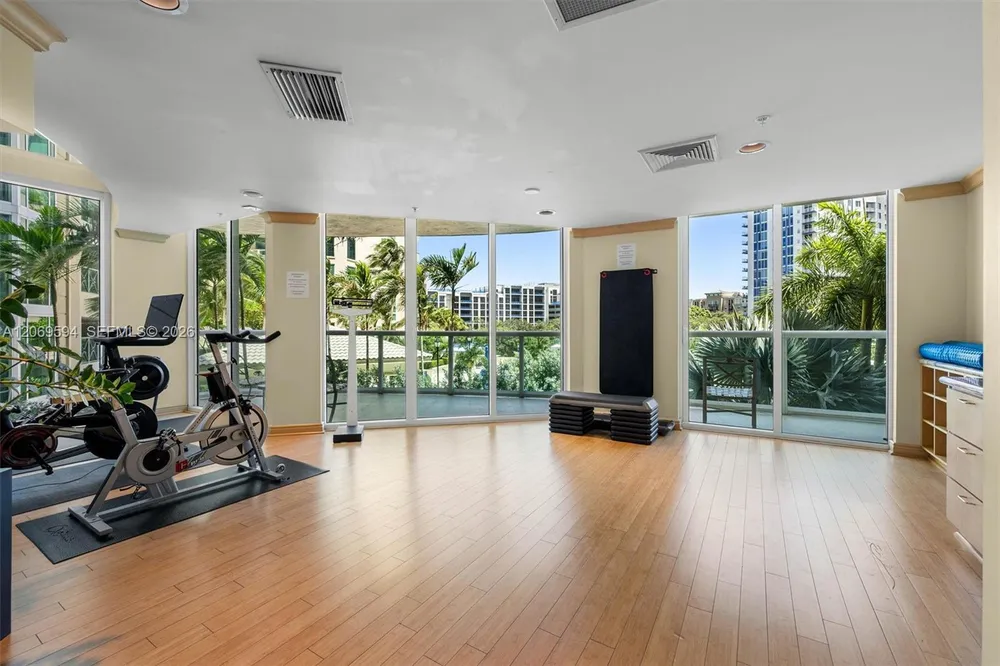 347 N New River Dr E, Fort Lauderdale, FL 33301