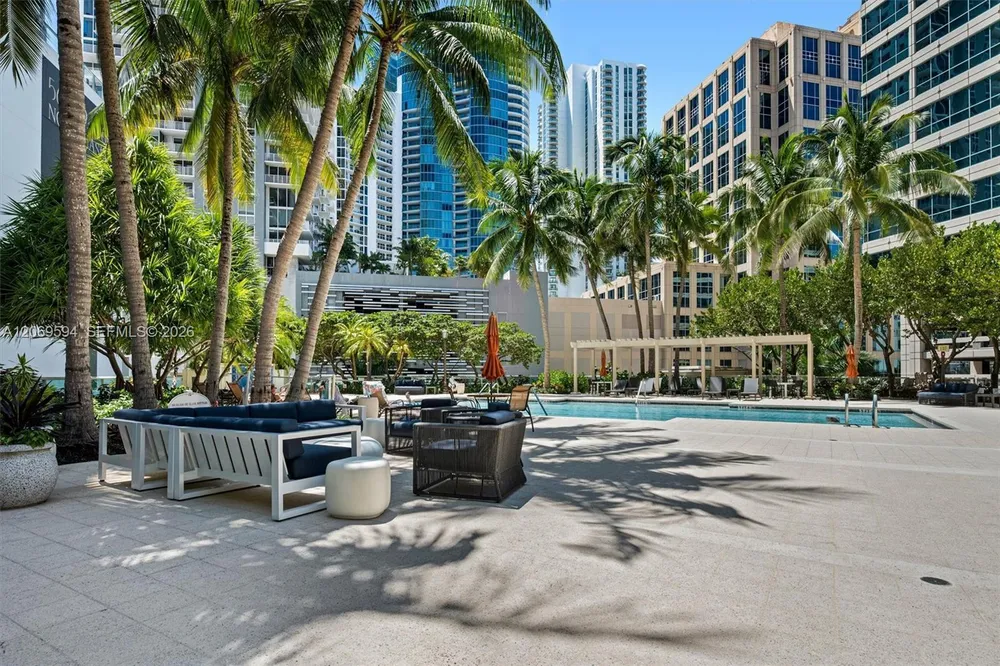 347 N New River Dr E, Fort Lauderdale, FL 33301