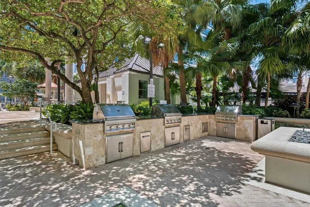 347 N New River Dr E, Fort Lauderdale, FL 33301