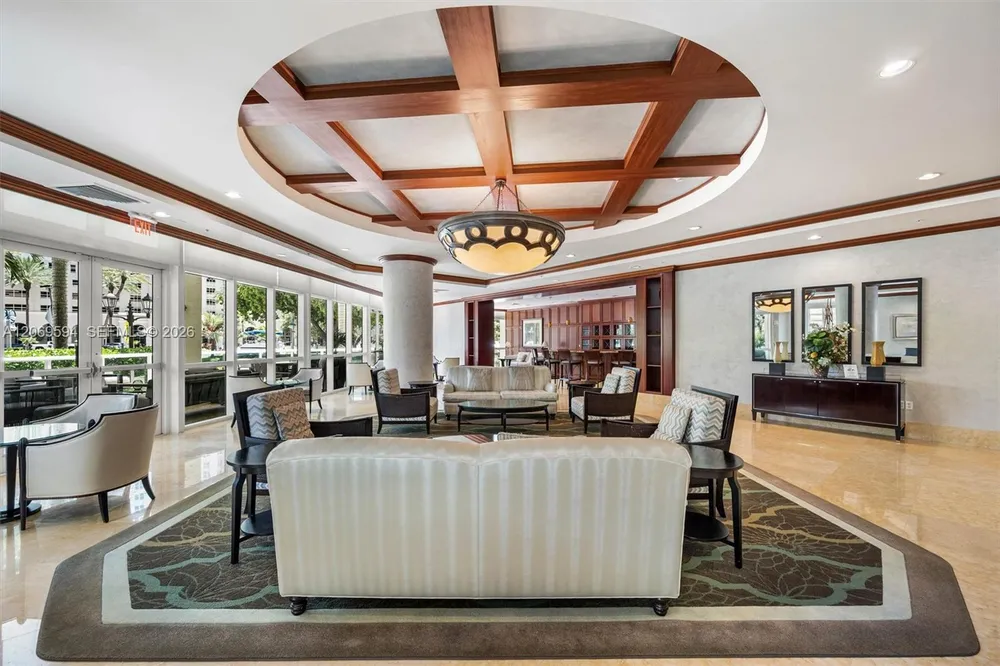 347 N New River Dr E, Fort Lauderdale, FL 33301