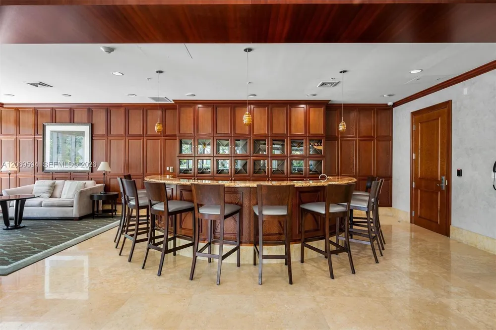347 N New River Dr E, Fort Lauderdale, FL 33301